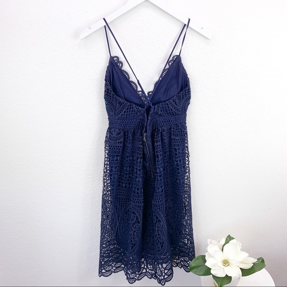 Bardot Versailles Navy Lace Dress - Picture 4 of 6